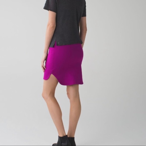 lululemon athletica Dresses & Skirts - Lululemon EUC city skirt size 10 lululemon athletica Dresses & Skirts - Lululemon EUC city skirt size 10